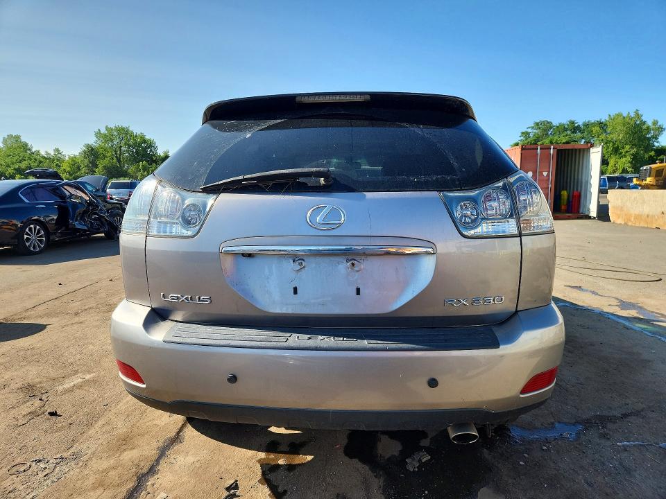 Photo 6 from auction – 2005 LEXUS RX with VIN JTJHA31U450097498