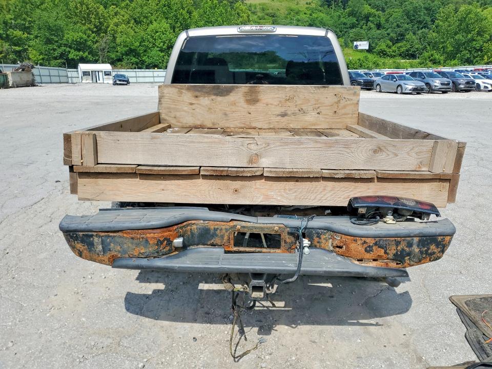 Photo 6 from auction – 2002 CHEVROLET SILVERADO with VIN 2GCEK19T921181142