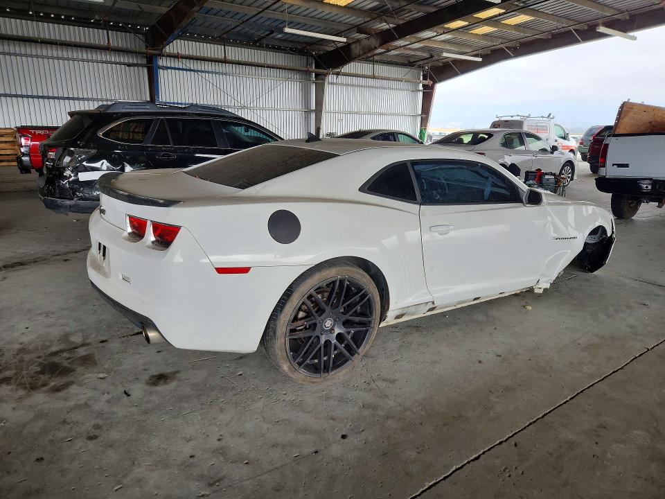 Photo 3 from auction – 2013 CHEVROLET CAMARO with VIN 2G1FB1E35D9211535