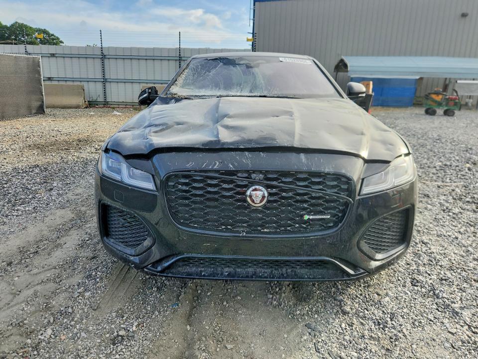 Photo 5 from auction – 2021 JAGUAR XF with VIN SAJBL4GX9MCY90255