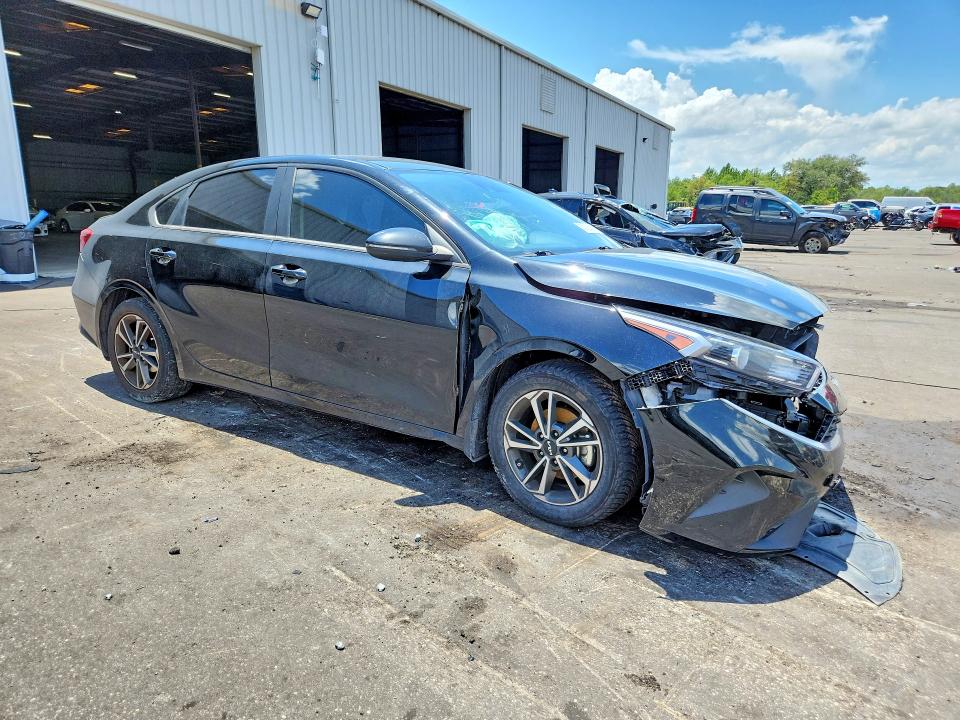 Photo 4 from auction – 2023 KIA FORTE with VIN 3KPF24AD2PE600582