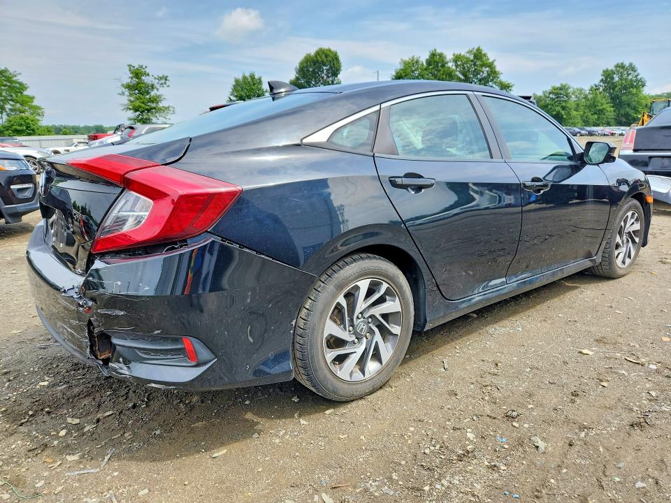 Photo 3 from auction – 2017 HONDA CIVIC with VIN 19XFC2F79HE205322