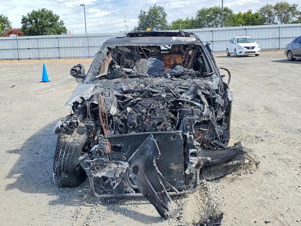 Photo 5 from auction – 2019 LAND ROVER RANGE ROVER VELAR with VIN SALYA2EX8KA202155