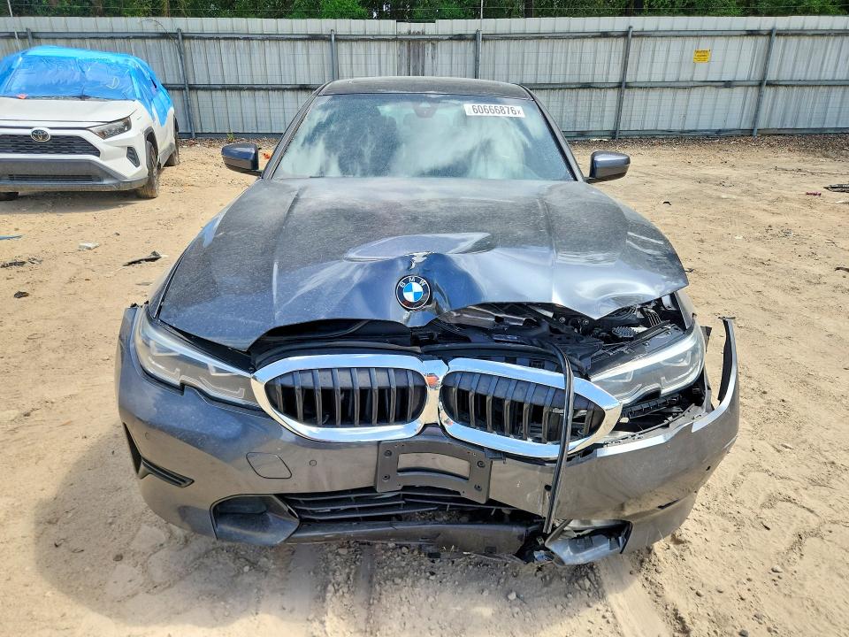 Photo 5 from auction – 2021 BMW 330XI with VIN 3MW5R7J00M8C12747