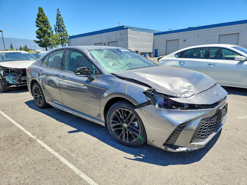 Photo 4 from auction – 2026 TOYOTA CAMRY with VIN 4T1DAACKXTU683044