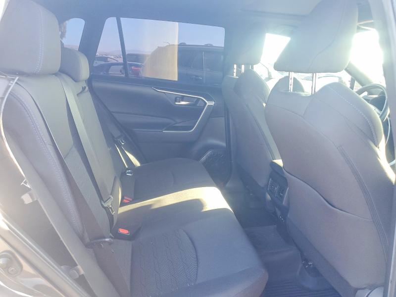 Photo 11 from auction – 2022 TOYOTA RAV4 with VIN 2T3T6RFV2NW030607