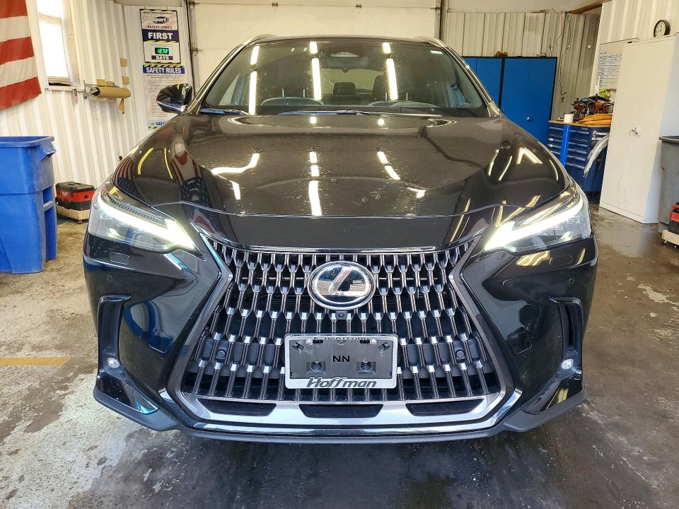 Photo 5 from auction – 2022 LEXUS NX with VIN JTJHKCFZ6N2010254