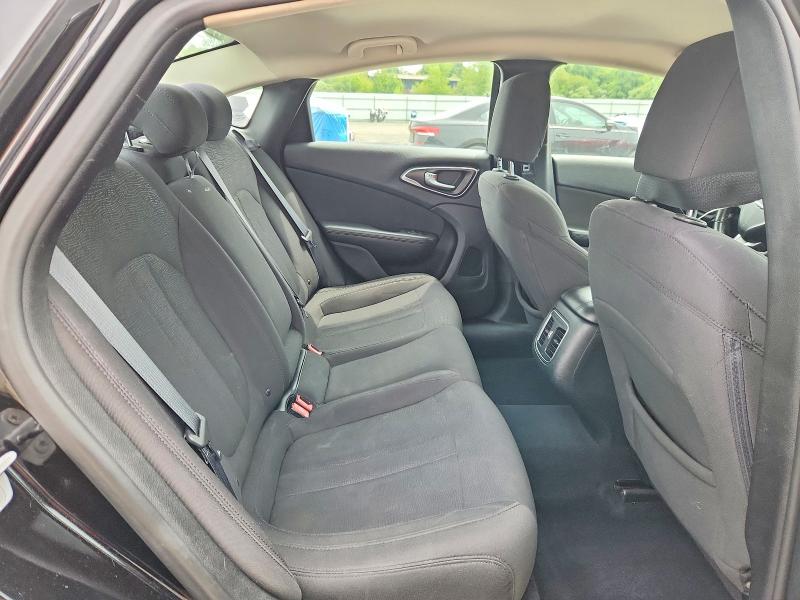 Photo 10 from auction – 2015 CHRYSLER 200 with VIN 1C3CCCAB5FN676529