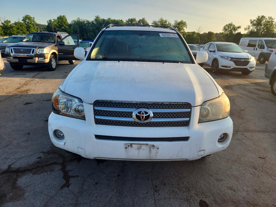 Photo 5 from auction – 2007 TOYOTA HIGHLANDER with VIN JTEEW21A170036602
