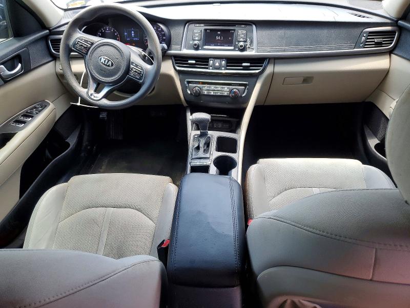 Photo 8 from auction – 2017 KIA OPTIMA with VIN 5XXGT4L32HG143674