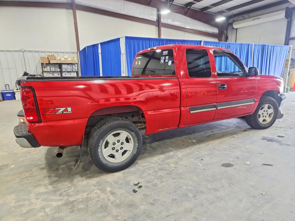 Photo 3 from auction – 2005 CHEVROLET SILVERADO with VIN 1GCEK19Z55Z124792