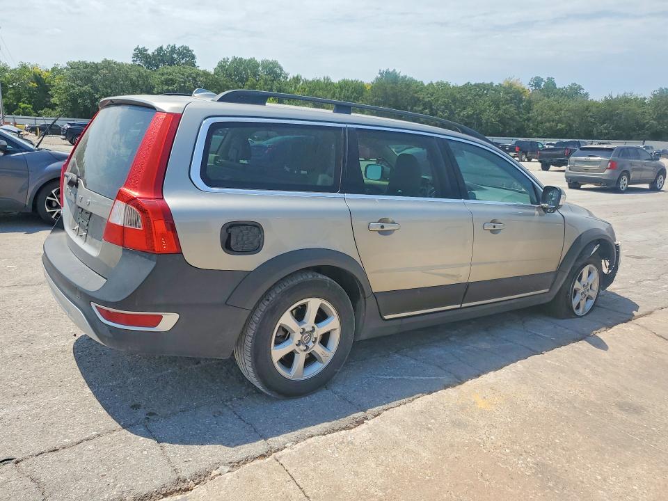 Photo 3 from auction – 2013 VOLVO XC70 with VIN YV4952BL2D1166450