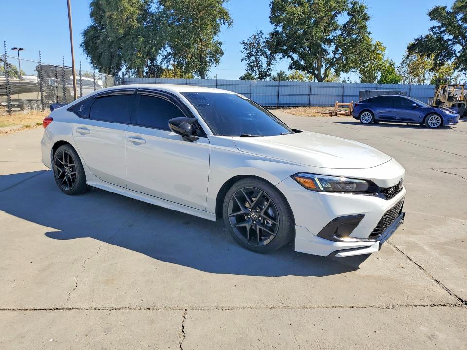 Photo 4 from auction – 2024 HONDA CIVIC with VIN 2HGFE2F52RH585264