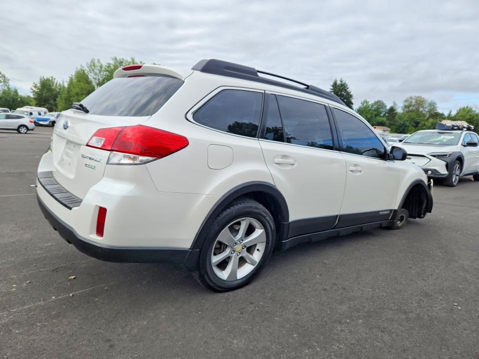 Photo 3 from auction – 2014 SUBARU OUTBACK with VIN 4S4BRBAC8E3262370