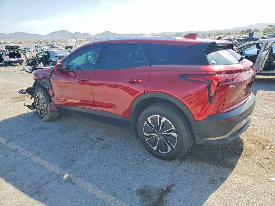 Photo 2 from auction – 2024 CHEVROLET BLAZER with VIN 3GNKDBRJ3RS257834
