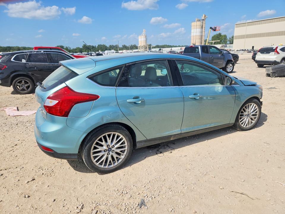 Photo 3 from auction – 2012 FORD FOCUS with VIN 1FAHP3M2XCL114317