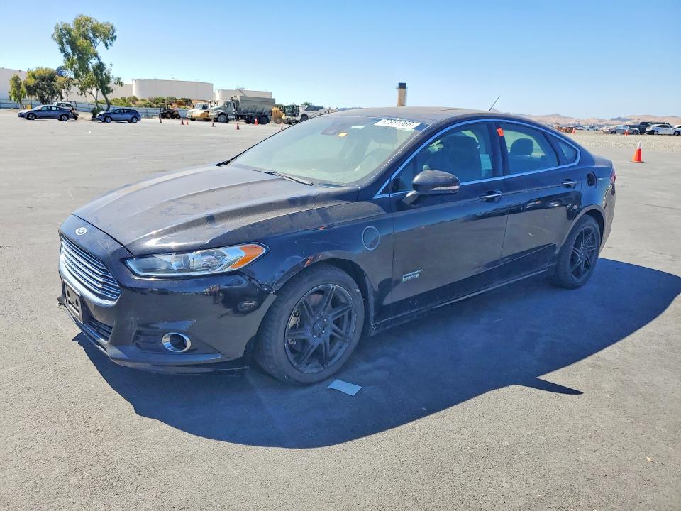 FORD FUSION 2016 with VIN 3FA6P0SUXGR145603 - Photo from auction