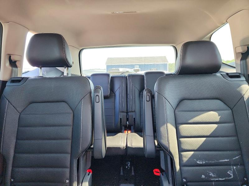 Photo 10 from auction – 2024 VOLKSWAGEN ATLAS with VIN 1V2BR2CA0RC617245