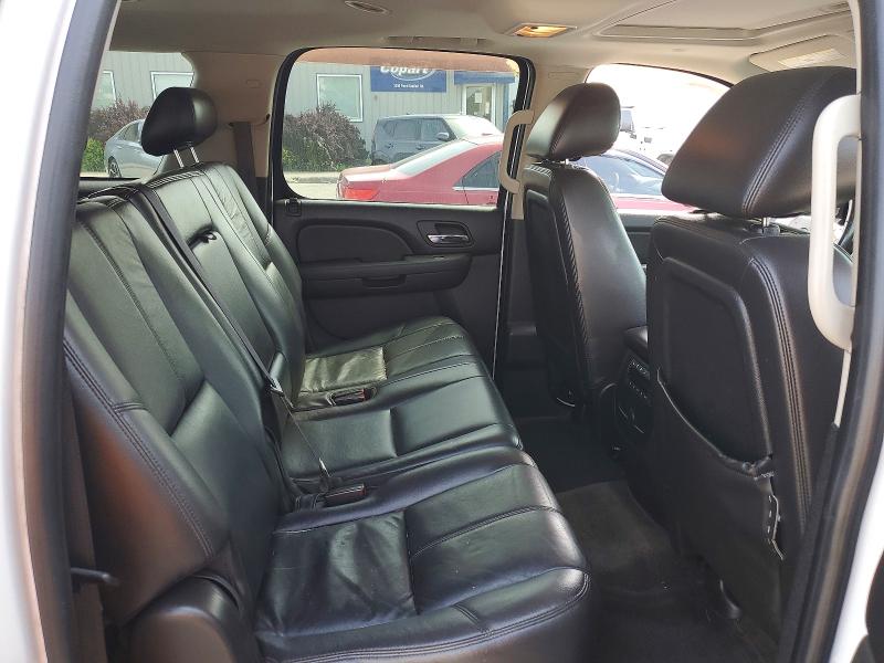 Photo 11 from auction – 2010 CHEVROLET SUBURBAN with VIN 1GNUKJE36AR222129