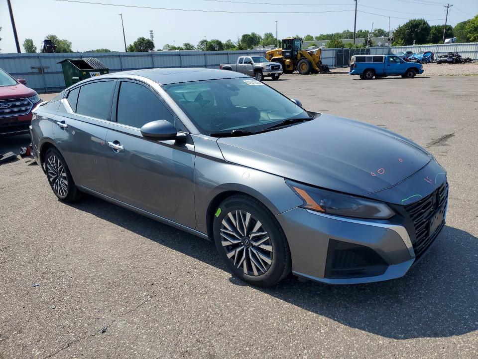 Photo 4 from auction – 2023 NISSAN ALTIMA with VIN 1N4BL4DV6PN308533