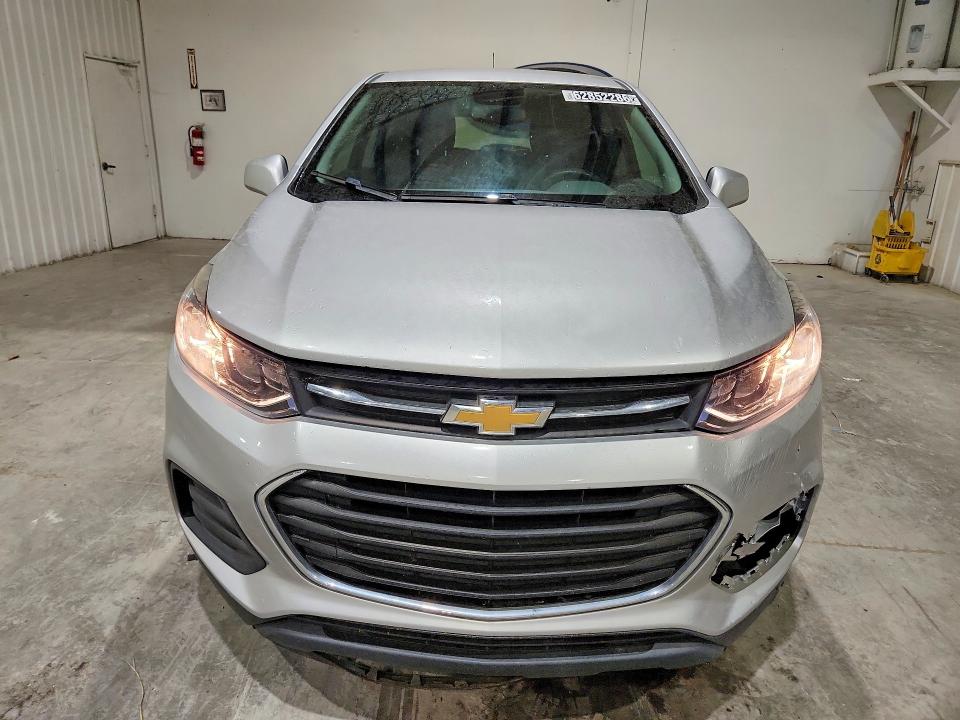 Photo 5 from auction – 2019 CHEVROLET TRAX with VIN 3GNCJKSB2KL393937