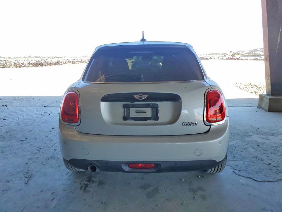 Photo 6 from auction – 2018 MINI COOPER with VIN WMWXU1C52J2F81152