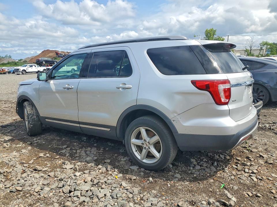 Photo 2 from auction – 2017 FORD EXPLORER with VIN 1FM5K8D81HGD97716