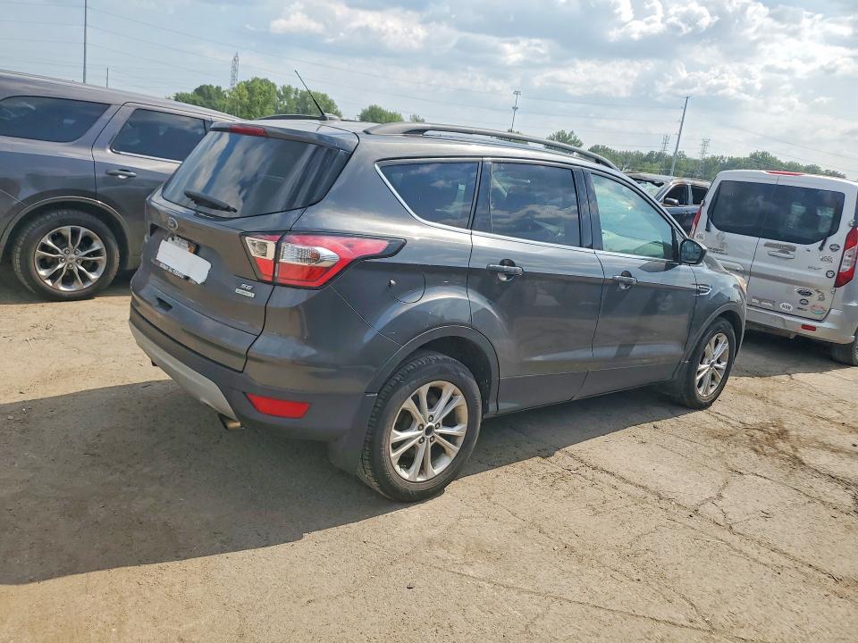 Zdjęcie 3 z aukcji – 2018 FORD ESCAPE z VIN 1FMCU0GD4JUD26710