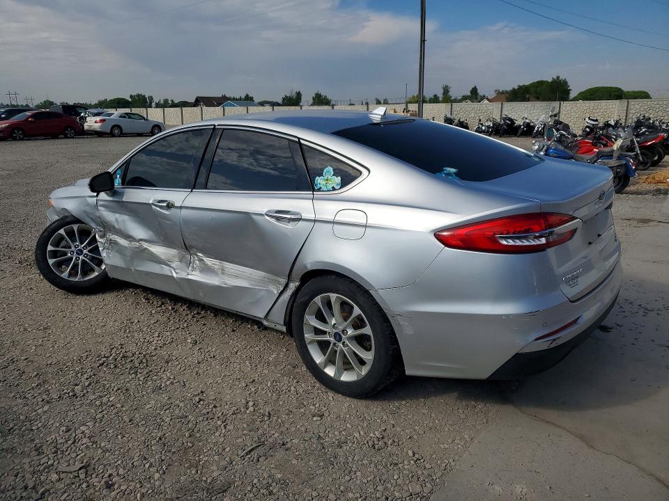 Photo 2 from auction – 2019 FORD FUSION with VIN 3FA6P0CD5KR270791