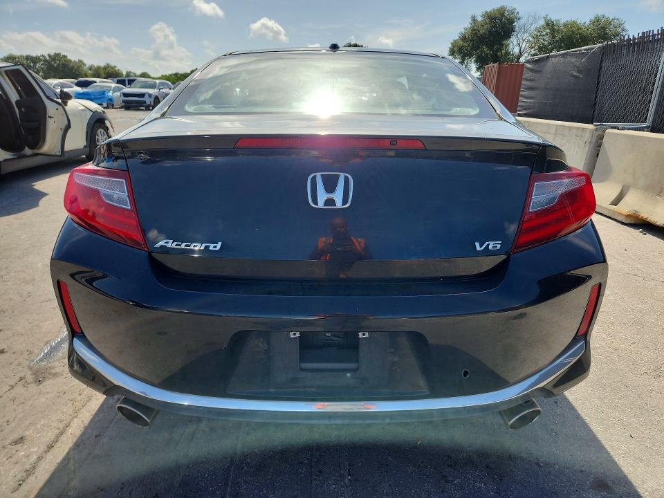 Photo 6 from auction – 2017 HONDA ACCORD with VIN 1HGCT2B83HA007020