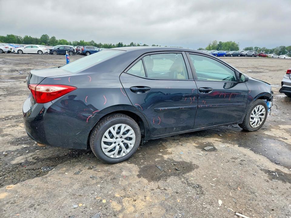 Photo 3 from auction – 2018 TOYOTA COROLLA with VIN 2T1BURHE8JC968064