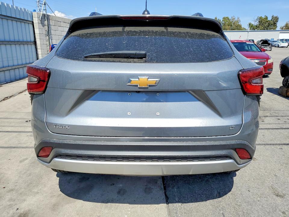 Photo 6 from auction – 2025 CHEVROLET TRAX with VIN KL77LHEP5SC239603
