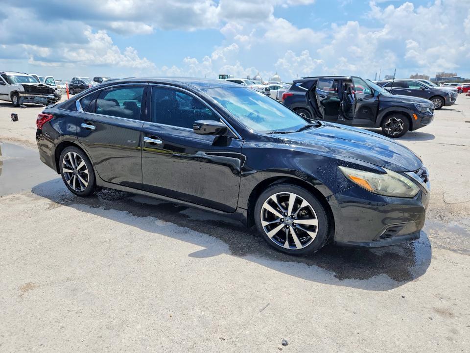 Снимка 4 от търг – 2017 NISSAN ALTIMA с VIN 1N4AL3AP4HC123731