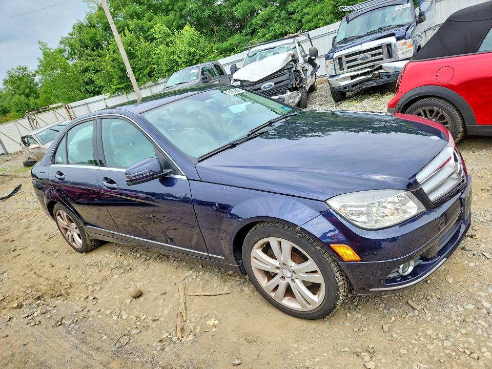 Photo 4 from auction – 2010 MERCEDES-BENZ C with VIN WDDGF8BB4AF403770