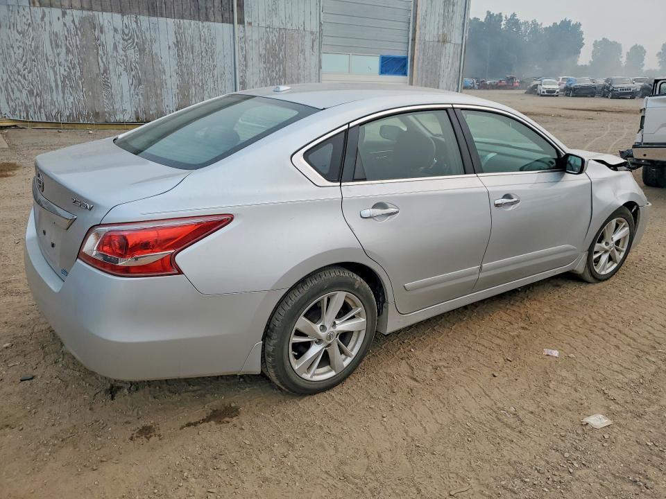 Photo 3 from auction – 2013 NISSAN ALTIMA with VIN 1N4AL3AP5DC237702