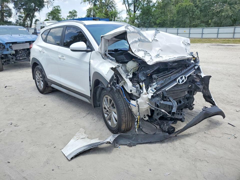 Photo 4 from auction – 2018 HYUNDAI TUCSON with VIN KM8J33A48JU669587