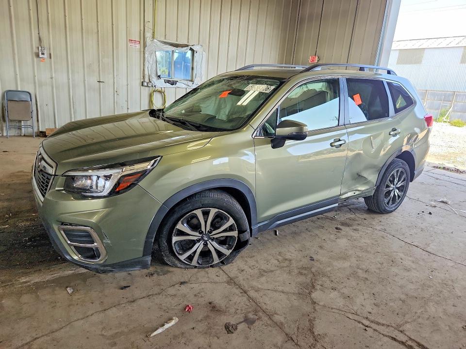 SUBARU FORESTER 2019 with VIN JF2SKASCXKH571159 - Photo from auction