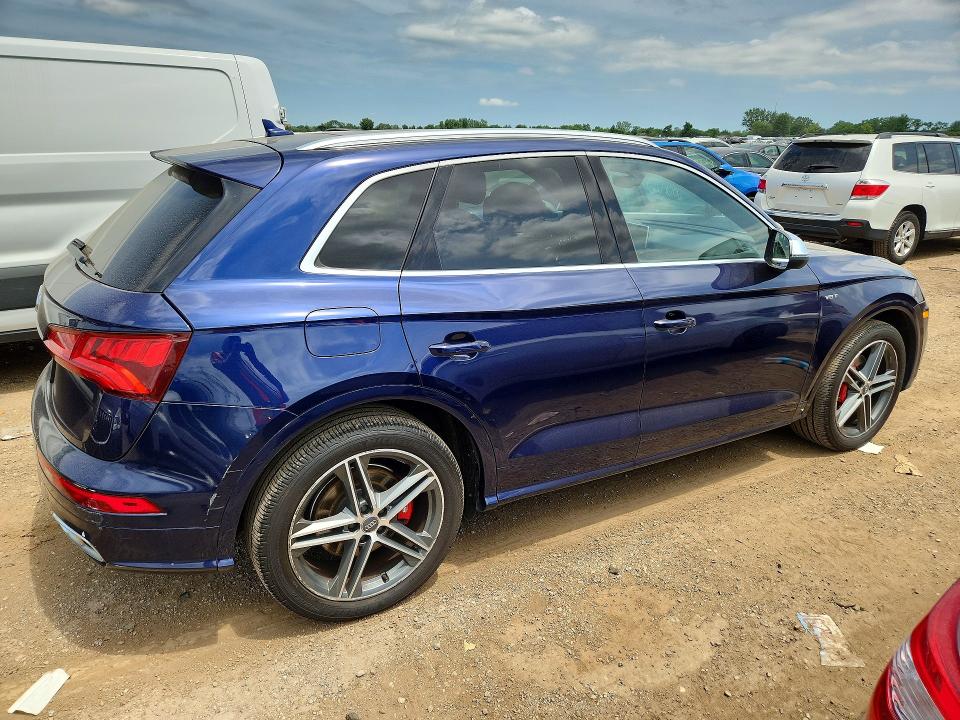 Photo 3 from auction – 2018 AUDI SQ5 with VIN WA1A4AFY6J2028901