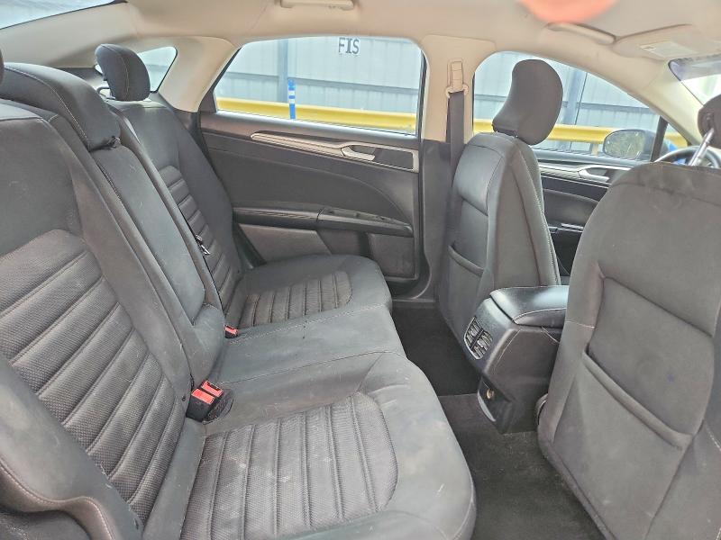Zdjęcie 10 z aukcji – 2019 FORD FUSION z VIN 3FA6P0LU7KR207501
