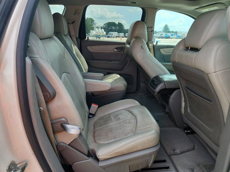 Снимка 11 от търг – 2015 CHEVROLET TRAVERSE с VIN 1GNKVHKD3FJ261979