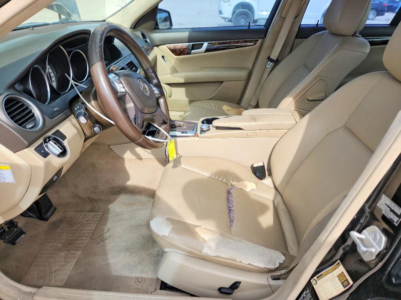 Photo 7 from auction – 2013 MERCEDES-BENZ C with VIN WDDGF4HB3DR270535