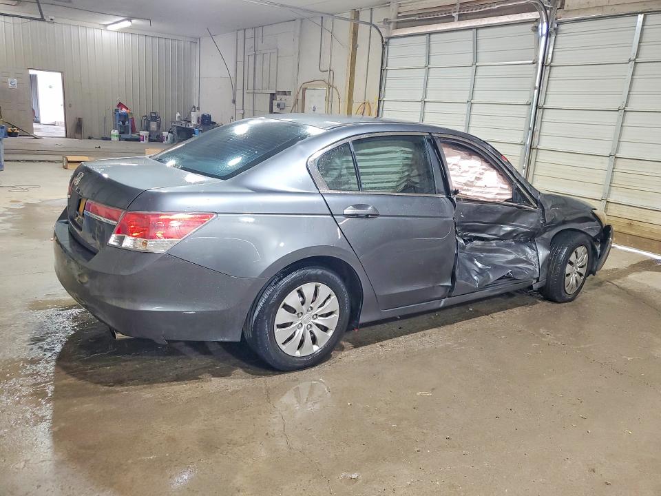 Photo 3 from auction – 2012 HONDA ACCORD with VIN 1HGCP2F31CA212394