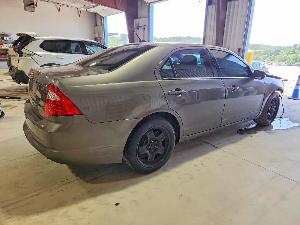 Photo 3 from auction – 2011 FORD FUSION with VIN 3FAHP0HA2BR320568
