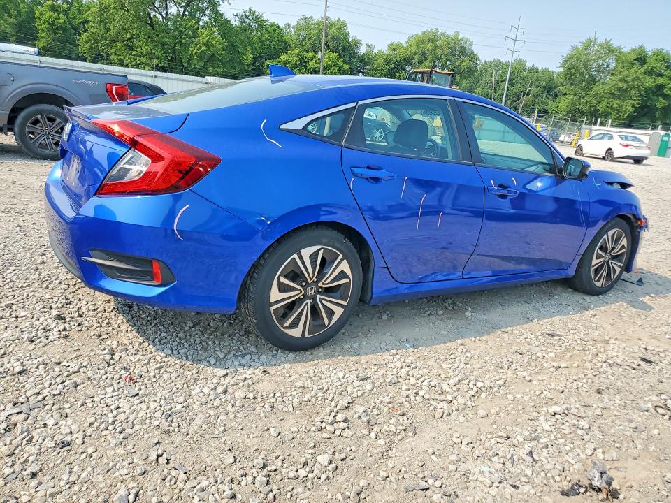 Photo 3 from auction – 2017 HONDA CIVIC with VIN 19XFC1F78HE010290