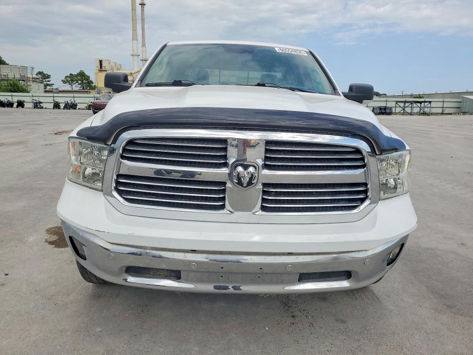 Photo 5 from auction – 2017 RAM 1500 with VIN 1C6RR6LG4HS824924