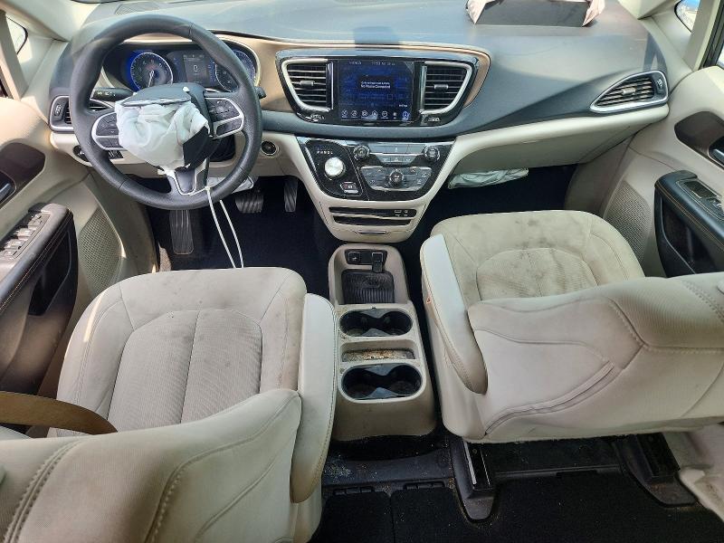 Photo 8 from auction – 2017 CHRYSLER PACIFICA with VIN 2C4RC1DG8HR529144