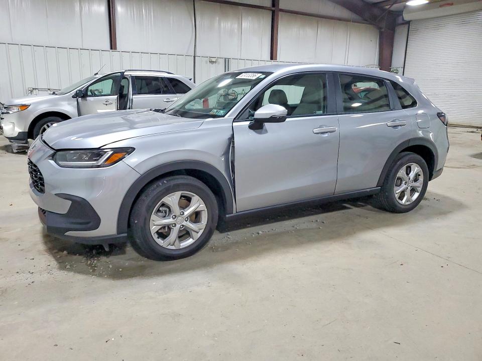 HONDA HR-V 2023 with VIN 3CZRZ2H37PM742467 - Photo from auction