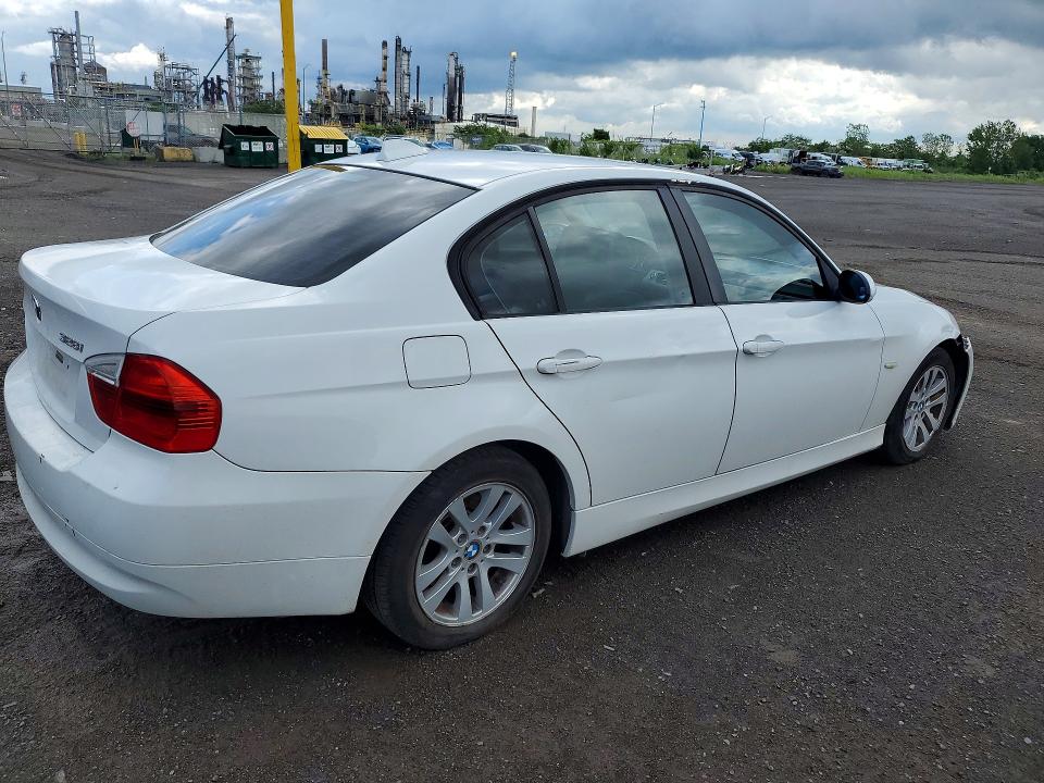 Photo 3 from auction – 2007 BMW 328 with VIN WBAVA33517KX72319