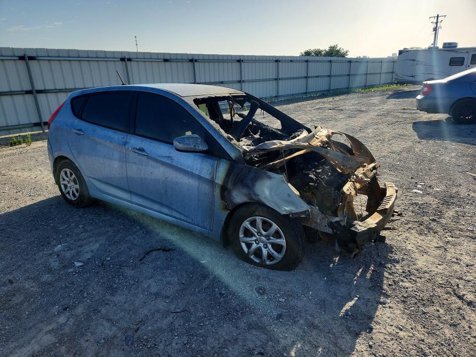 Zdjęcie 4 z aukcji – 2014 HYUNDAI ACCENT z VIN KMHCT5AE4EU150443