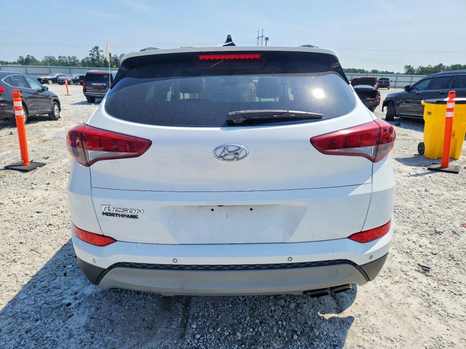Photo 6 from auction – 2018 HYUNDAI TUCSON with VIN KM8J33A28JU667174